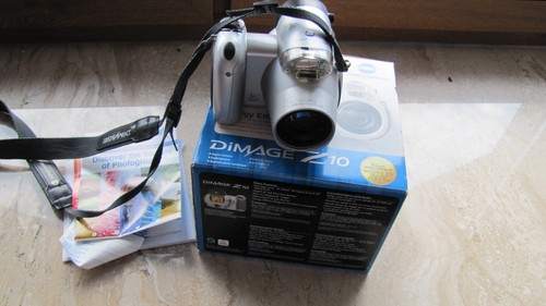 Konica minolta dimage z10 - konica,