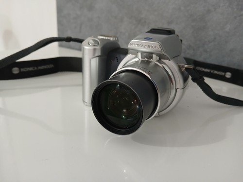 Konica minolta dimage 0 - minolta,